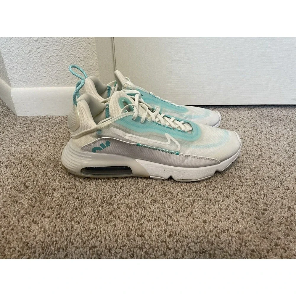 Nike Air Max 2090 Aurora Green BV9977-102 Mens Size 11